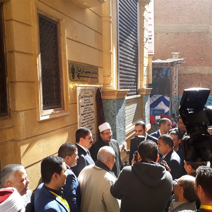 بالصور.. وزير الأوقاف يفتتح المسجد الكبير بالخصوص