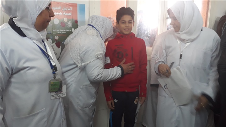 محافظ القليوبية يدشن حملة السمنة والأنيميا لطلاب المدارس 