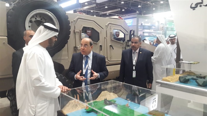 "بن زايد" يتفقد جناح "الإنتاج الحربي" بمعرض "IDEX2019" بأبو ظبى "بن زايد" يتفقد جناح "الإنتاج الحربي" بمعرض "IDEX2019" بأبو ظبى
