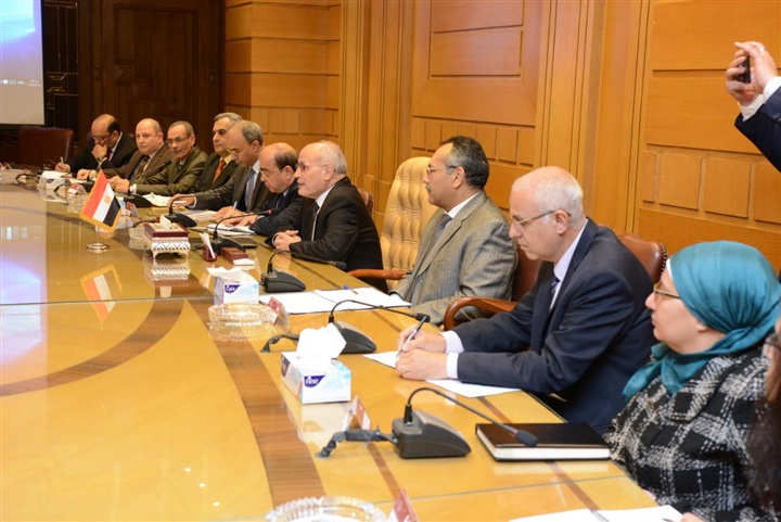 "العصار" يلتقي وزير بيئة الأعمال والتجارة الروماني لبحث سبل التعاون المشترك      