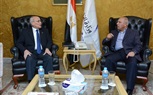 الوزير يلتقي العصار لمتابعة معدلات تنفيذ المشروعات المشتركة