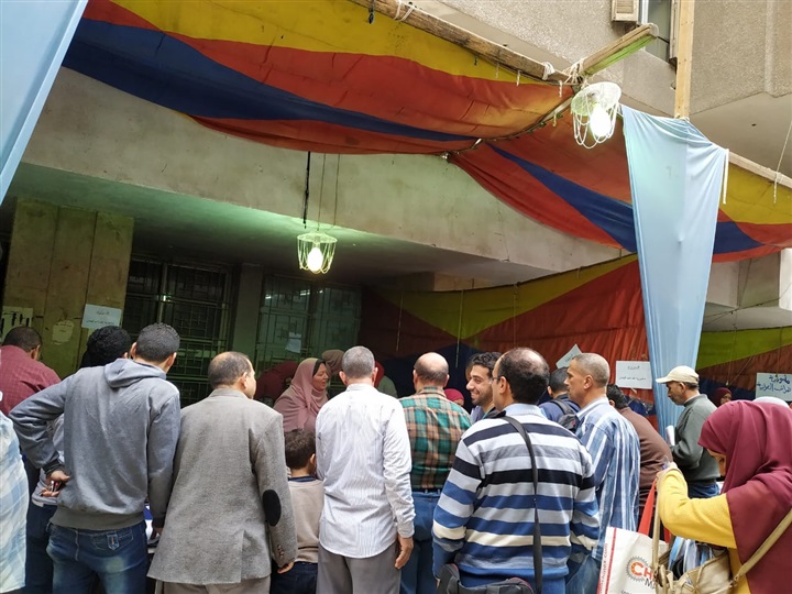 رئيس مصلحة الضرائب في جولة تفقدية بالمناطق والمأموريات الضريبية