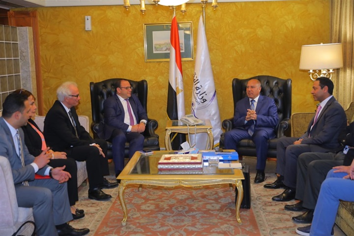 وزير النقل يطالب بتكثيف الأعمال والانتهاء من المشروع وفقًا للجدول الزمني المحدد
