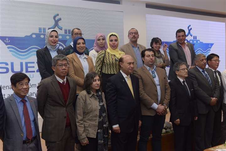 "مميش" يستقبل سفراء الصين وفيتنام وكوريا وتايلاند لتعزيز التعاون المشترك 