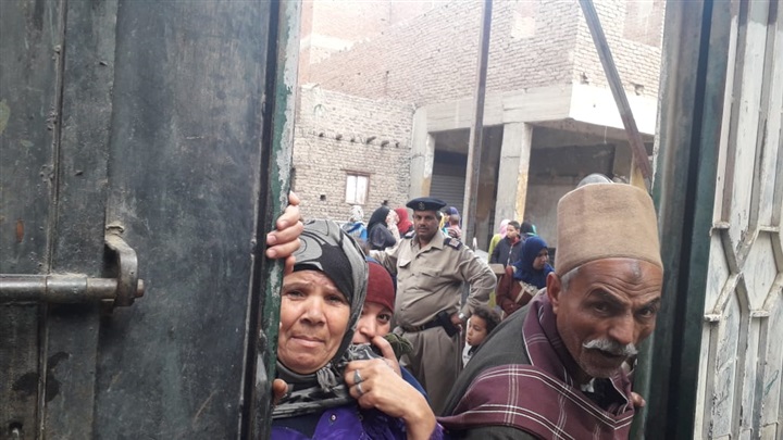 بالصور.. إقبال كثيف بالساعات الأولى للاستفتاء على تعديل الدستور بالقليوبية