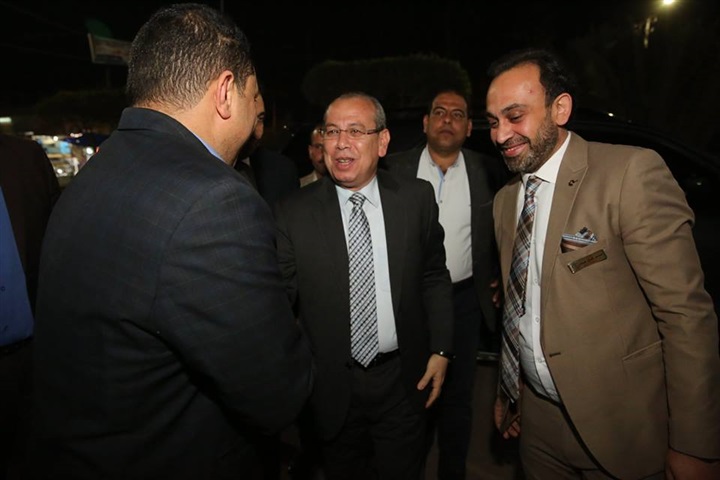 شاهد.. محافظ كفر الشيخ يطمئن علي المصابين في حادث القطار ويؤكد: خروج 31 مصابًا من المستشفى