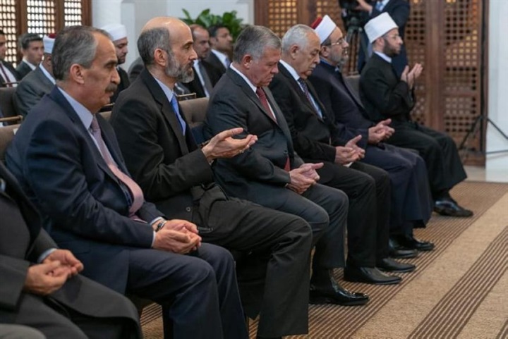 أسامة الأزهري أمام ملك الأردن: الإمام السيوطي من أهم المجددين عبر تاريخنا الإسلامي
