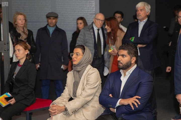 وزير الثقافة السعودى يفتتح جناح المملكة المشارك بمهرجان البندقية للفنون وزير الثقافة السعودى يفتتح جناح المملكة المشارك بمهرجان البندقية للفنون