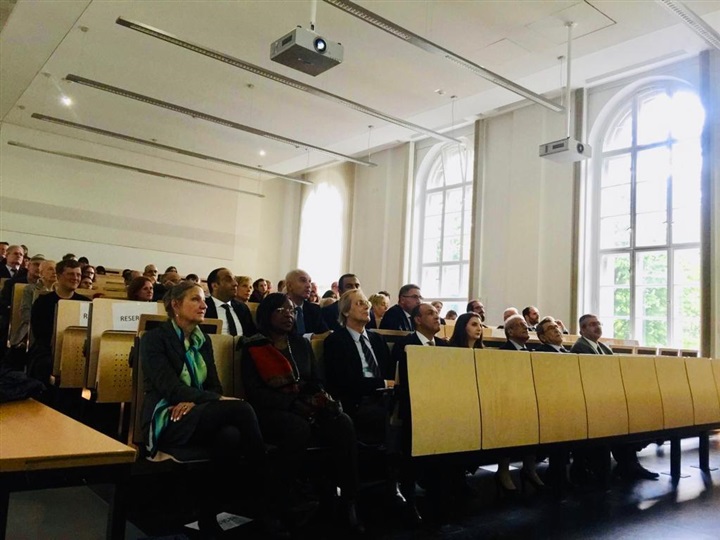 وزیر الآثار: یلقى محاضرة عن الاكتشافات الأثریة الجدیدة بجامعة ھومبولدت الألمانیة 