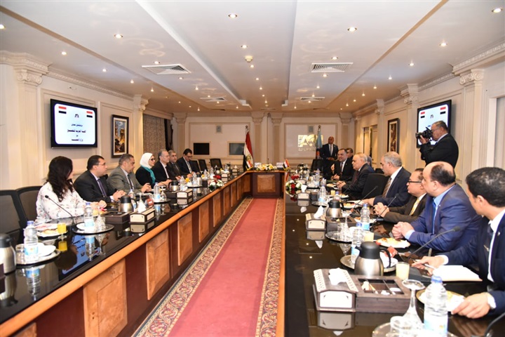 "الصحة": وقف استخدام السرنجات العادية واستبدالها بالسرنجات الآمنة ذاتية التدمير أول يوليو عام 2020
