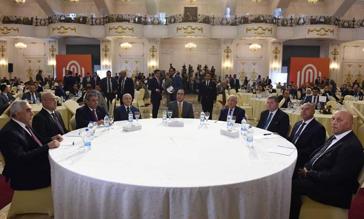 مدبولي يشهد فعاليات الجلسة الإفتتاحية من الدورة الخامسة لملتقي "بناة مصر"