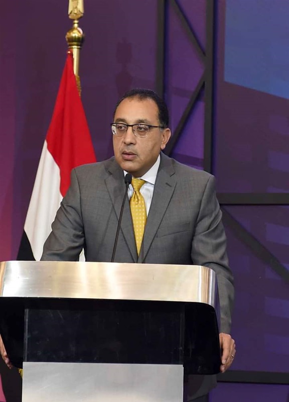 مدبولي يشهد فعاليات الجلسة الإفتتاحية من الدورة الخامسة لملتقي "بناة مصر"