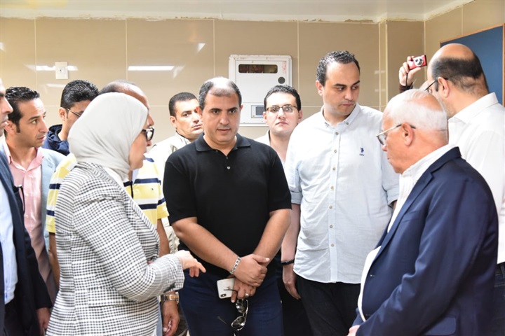 وزيرة الصحة تتفقد مستشفى بورفؤاد العام وتشيد بمعدلات الإنجاز