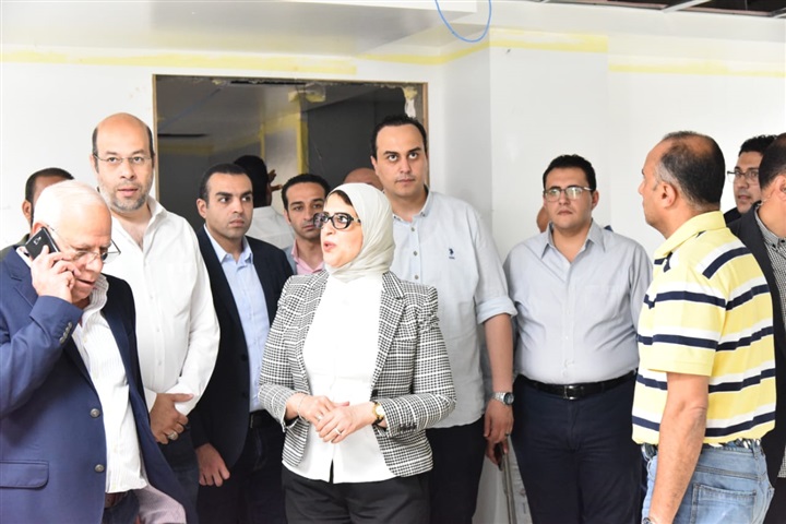 وزيرة الصحة تتفقد مستشفى بورفؤاد العام وتشيد بمعدلات الإنجاز