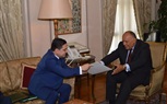 شكري يلتقي نظيره المغربي ويتسلّم رسالة من العاهل المغربي إلى السيسي