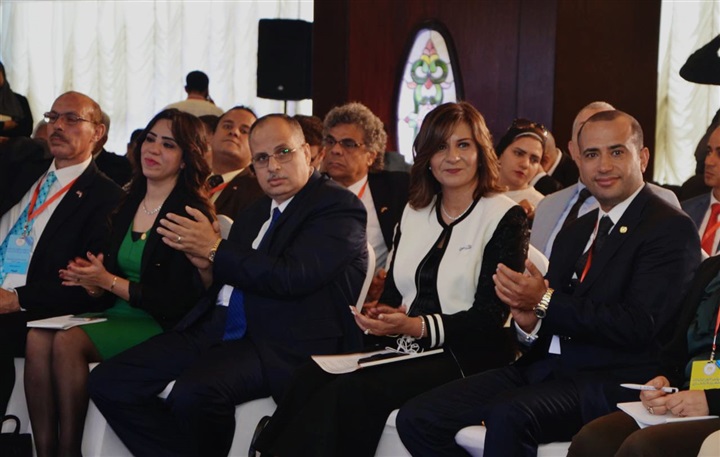 المؤتمر الأول للكيانات المصرية بالخارج يخصص جلستين لمناقشة الاستثمار المباشر وغير المباشر في مصر