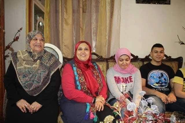 والدة أولى الثانوية العامة للدمج: اسعدتنى مكالمة الوزير 