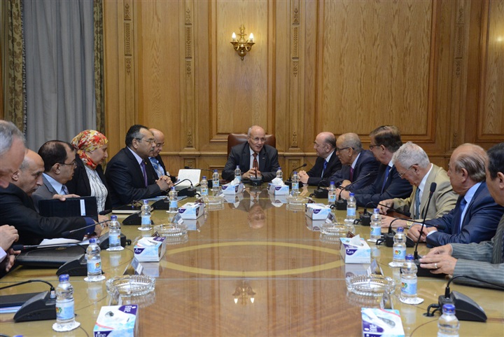 "العصار" يستقبل وفد الإتحاد العربي للصناعات الهندسية لبحث موضوعات التعاون المشترك