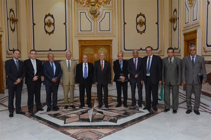 "العصار" يستقبل وفد الإتحاد العربي للصناعات الهندسية لبحث موضوعات التعاون المشترك
