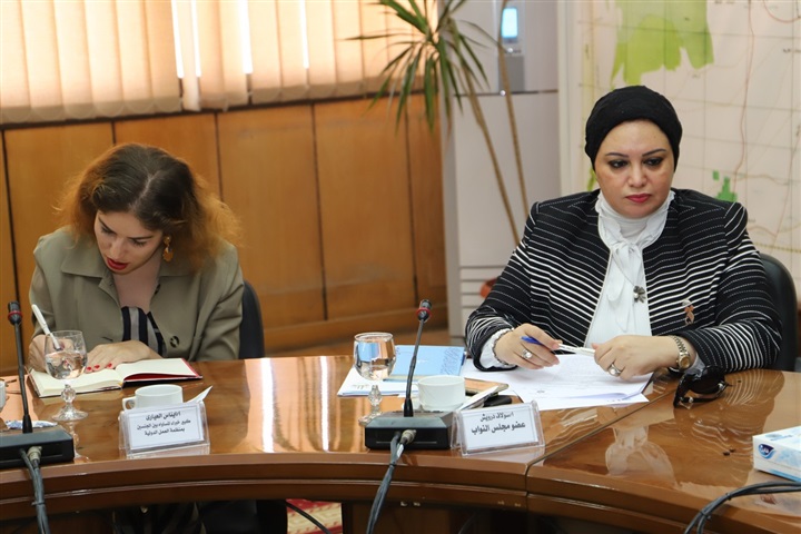 "سعفان" يترأس اجتماع وحدة المساواة بين الجنسين