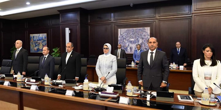 الحكومة: تقف دقيقة حداد على أرواح شهداء حادث معهد الأورام 