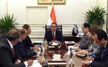 ‏‫رئيس الوزراء يناقش سبل تحفيز الاستثمار الأجنبي في مصر وتيسير الإجراءات أمام المستثمرين