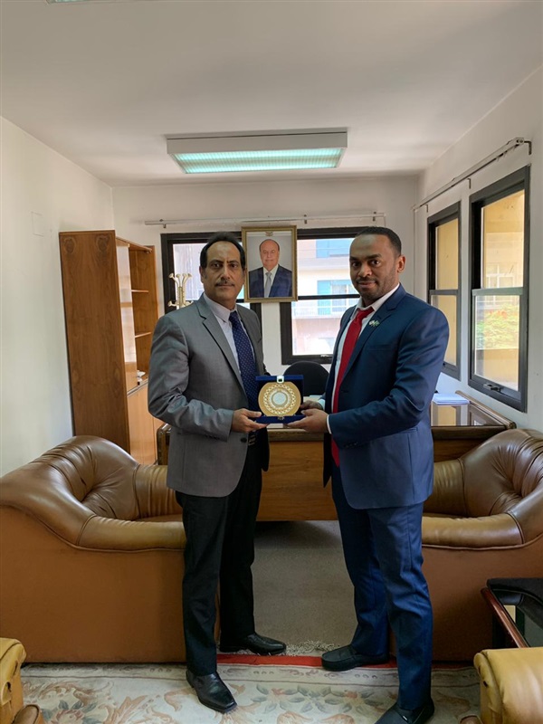 أمين عام البرلمان العربي للطفل يواصل لقاءاته مع عدد من سفراء الدول العربية لدى الجامعة العربية أمين عام البرلمان العربي للطفل يواصل لقاءاته مع عدد من سفراء الدول العربية لدى الجامعة العربية