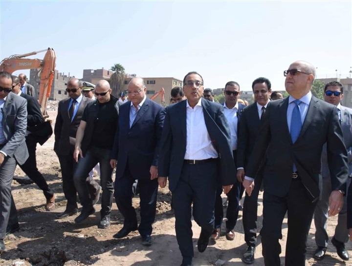 رئيس الوزراء يتفقد موقف الإزالات بمنطقة المدابغ بسور مجرى العيون تمهيداً لبدء أعمال التطوير