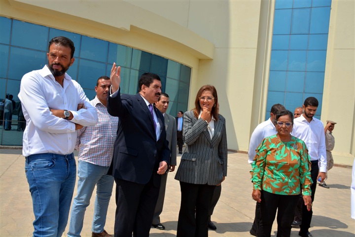 وزيرة التخطيط تتفقد أكبر مستشفي للأطفال في الشرق الأوسط بشبرا الخيمة 