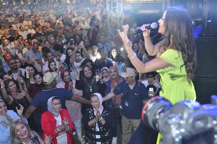 لطيفه تتالق فى اقوى حفلات الكس ويست بالاسكندرية بحضور كبير لطيفه تتالق فى اقوى حفلات الكس ويست بالاسكندرية بحضور كبير
