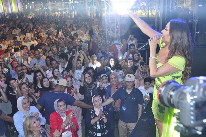 لطيفه تتالق فى اقوى حفلات الكس ويست بالاسكندرية بحضور كبير لطيفه تتالق فى اقوى حفلات الكس ويست بالاسكندرية بحضور كبير