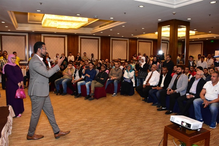 "الأسرار الـ 7 للثراء السريع".. اكتشافات في عالم الأستثمار