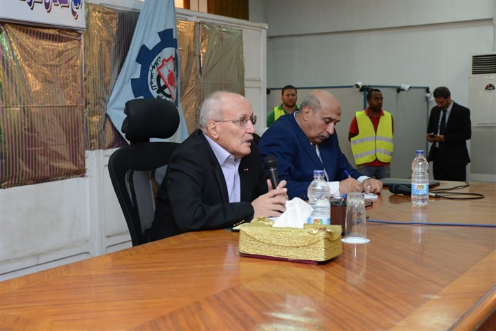 عمال الإنتاج الحربي يؤكدون التفافهم حول القيادة السياسية                                                                      