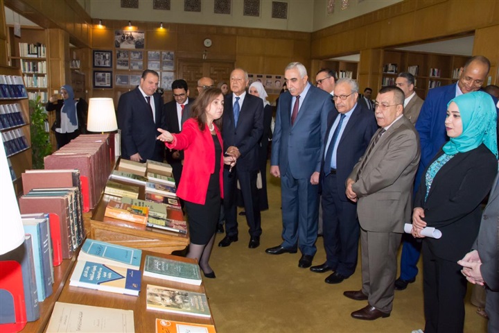 الجامعة العربية تُهدي مكتبة جامعة "الموصل" العراقية أكثر من 3 آلاف كتاب الجامعة العربية تُهدي مكتبة جامعة "الموصل" العراقية أكثر من 3 آلاف كتاب
