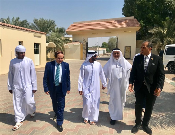 بالصور.. وفد اتحادي الإعلاميين والمبدعين العرب يزور الشيخ محمد بن حم بمدينة العين الإماراتية بالصور.. وفد اتحادي الإعلاميين والمبدعين العرب يزور الشيخ محمد بن حم بمدينة العين الإماراتية