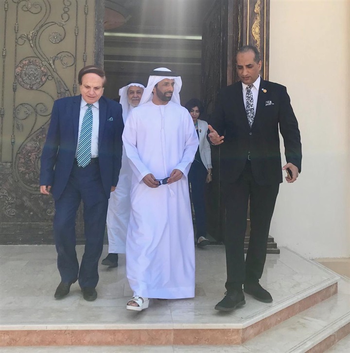 بالصور.. وفد اتحادي الإعلاميين والمبدعين العرب يزور الشيخ محمد بن حم بمدينة العين الإماراتية بالصور.. وفد اتحادي الإعلاميين والمبدعين العرب يزور الشيخ محمد بن حم بمدينة العين الإماراتية