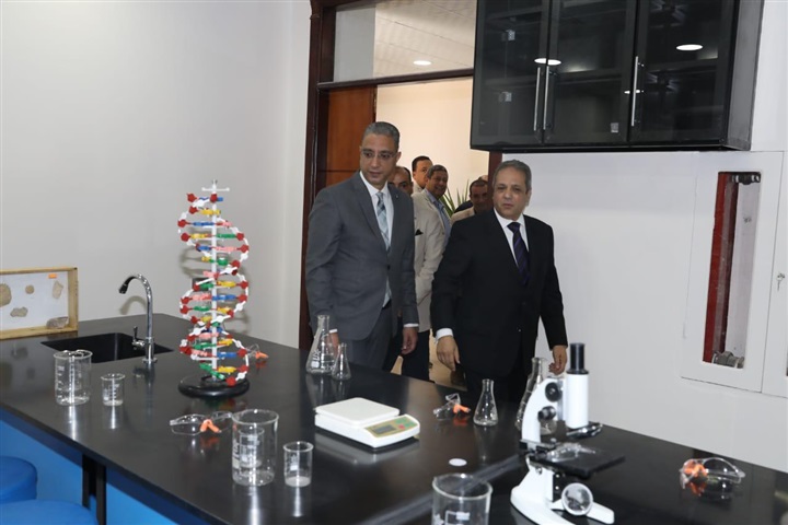 محافظ سوهاج يفتتح مدارس جيل المستقبل الدولية بمدينة سوهاج الجديدة 