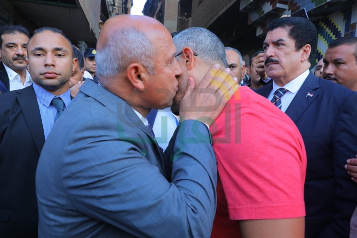 وزير النقل يقدم واجب العزاء فى ضحية قطار الإسكندرية بشبرا الخيمة 