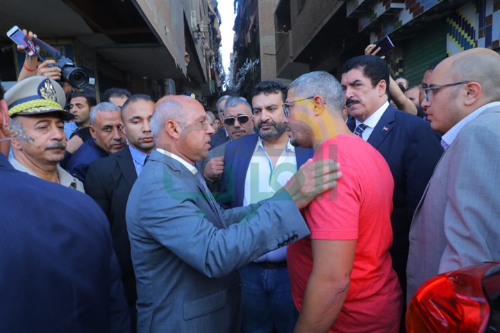 وزير النقل يقدم واجب العزاء فى ضحية قطار الإسكندرية بشبرا الخيمة 