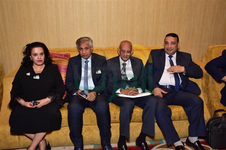 إطلالة ساحرة لنجوم الفن خلال فعاليات الأسبوع الكويتي الـ12