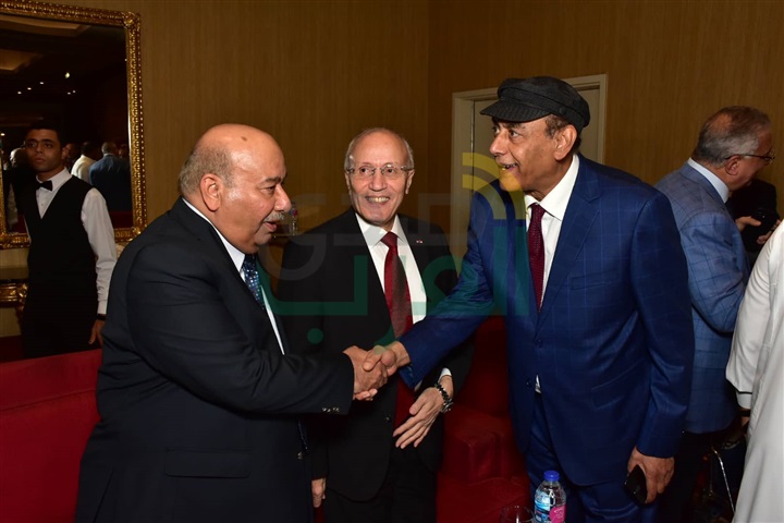 إطلالة ساحرة لنجوم الفن خلال فعاليات الأسبوع الكويتي الـ12