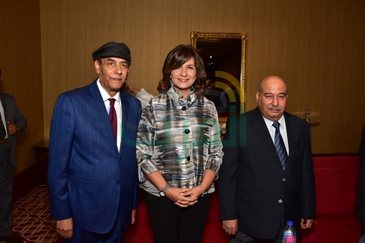 إطلالة ساحرة لنجوم الفن خلال فعاليات الأسبوع الكويتي الـ12