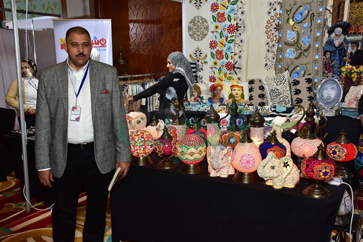 لمسة إنسانية في الأسبوع الكويتي الـ12 من وزير المالية