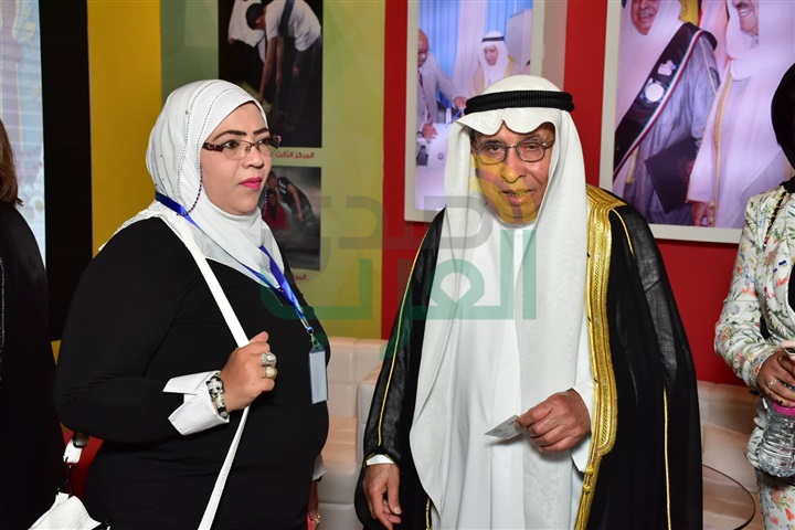 لمسة إنسانية في الأسبوع الكويتي الـ12 من وزير المالية