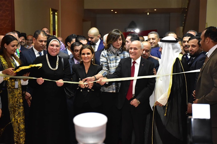  وزيرة الاستثمار تفتتح الأسبوع الكويتى الـ12 بحضور وزيرا الإنتاج الحربي والهجرة  