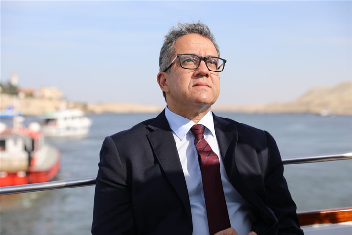 مشاركة وزير الآثار في الاحتفال بمرور 150 عام علي افتتاح قناة السويس 