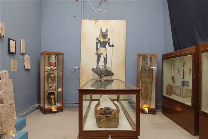 مشاركة وزير الآثار في الاحتفال بمرور 150 عام علي افتتاح قناة السويس 