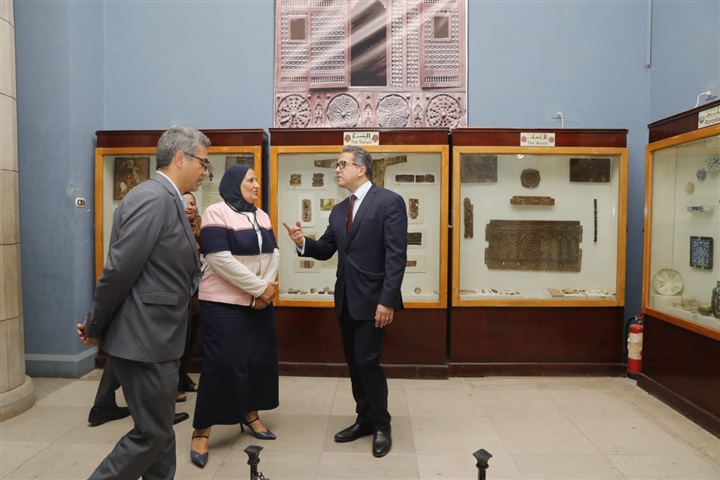 مشاركة وزير الآثار في الاحتفال بمرور 150 عام علي افتتاح قناة السويس 