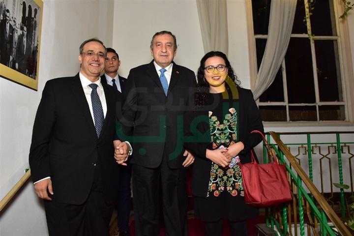 رئيس الوزراء الأسبق: القانون وحده لا يجعل المجتمعات تزدهر 