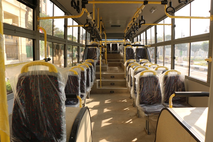 محافظ القاهرة: بدء التشغيل التجريبي لأول أتوبيس يعمل بالكهرباء بالعاصمة